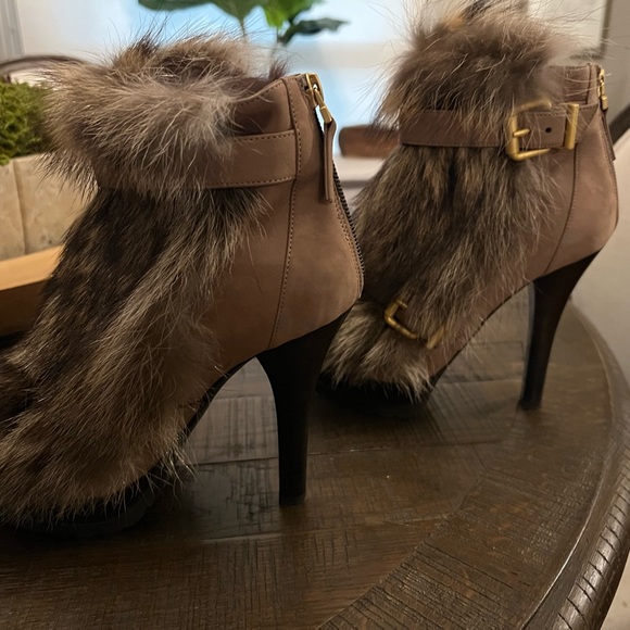 Fendi Fur Front Bootie - Picture 2 of 4